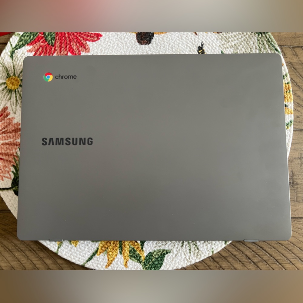 Samsung google chrome color gray like new